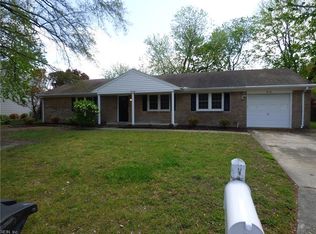 916 Amesbury Rd, Virginia Beach, VA 23464