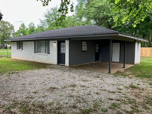 2767 Main St
