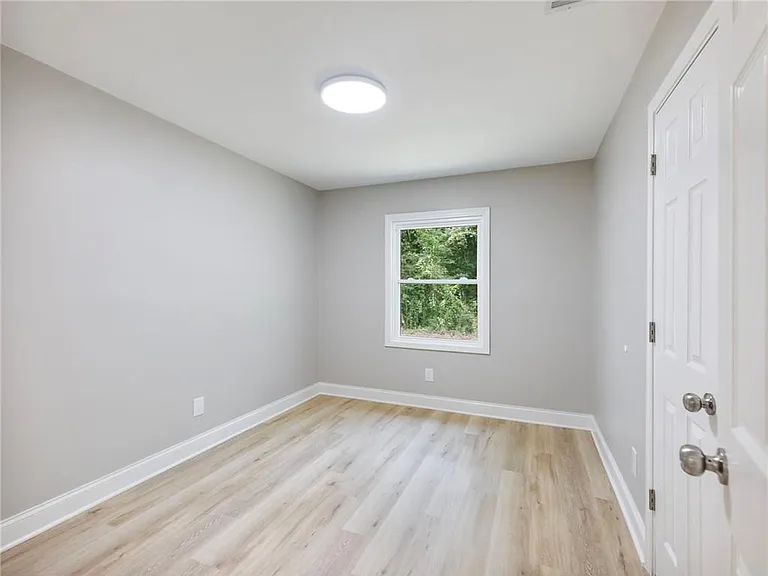 2862 Argyle Dr NW — Photo 10