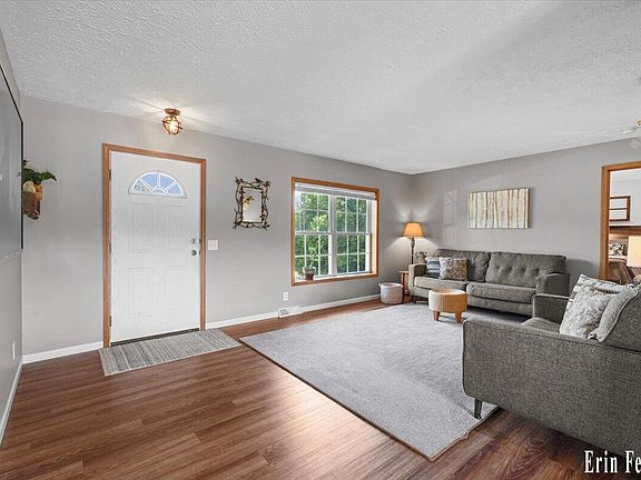 4th image of 8355 Nugent Ave NE