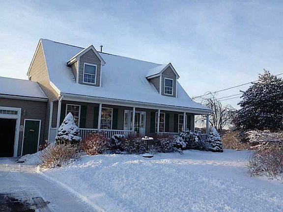2nd image of 23 Belknap Farm Dr