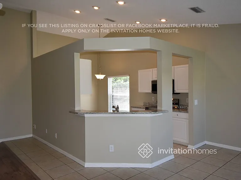 4635 Sanibel Way — Photo 6