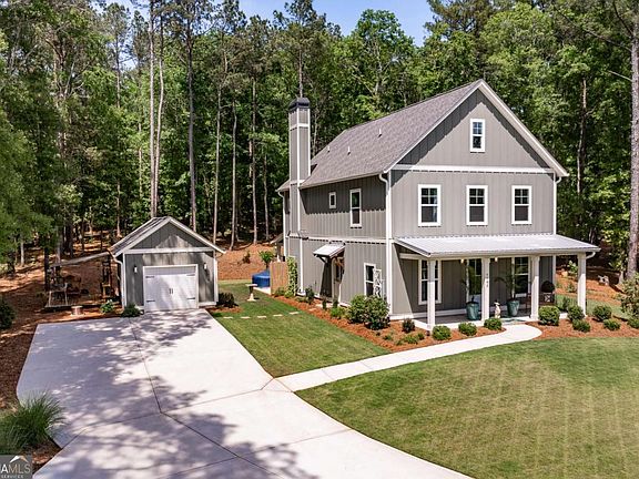 3rd image of 4085 Barnett Shoals Rd