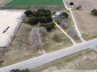 1665 Fm 471 N, Castroville, TX 78009