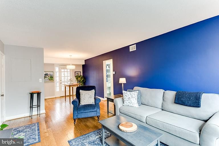 1st image of 2926 S Buchanan St APT B2