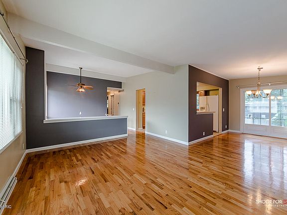 5th image of 1831 Castle Ave
