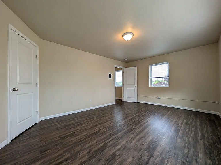 307 Main St #1 — Photo 1