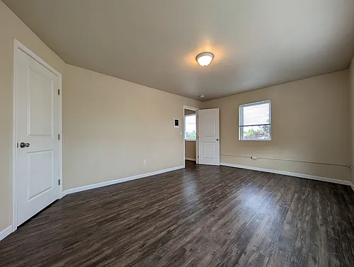 307 Main St #1 Photo 1