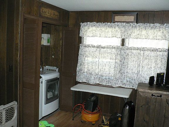 4th image of 336 N Blaine Ave