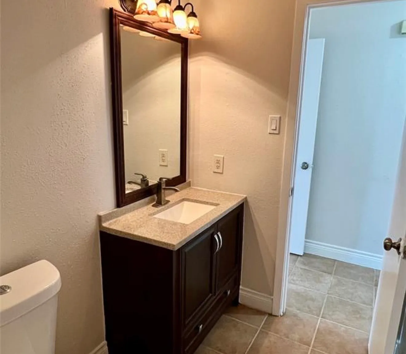 3 bed, 1400 sqft, $1,875 — Photo 3