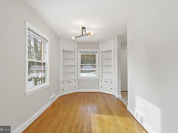 5th image of 9704 Lorain Ave