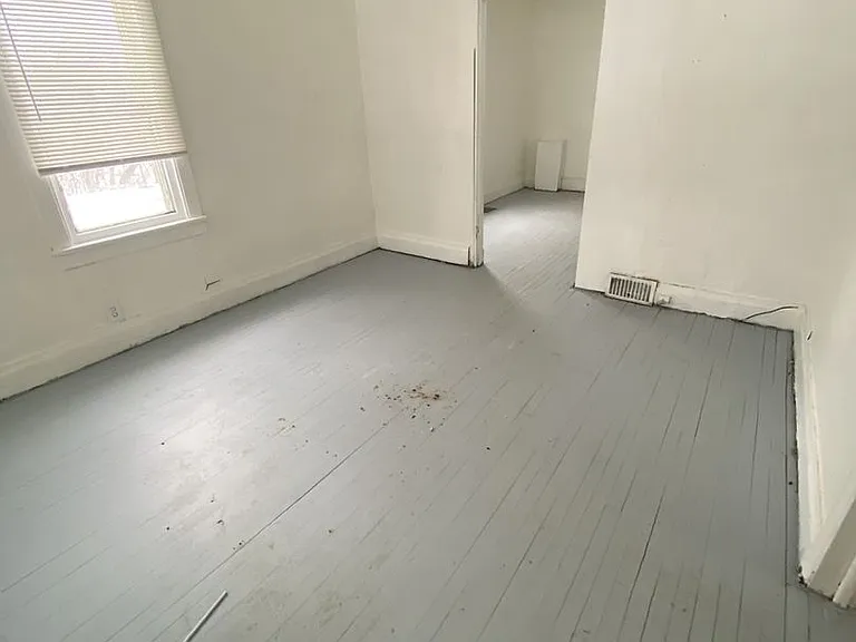 1701 Maple St — Photo 4