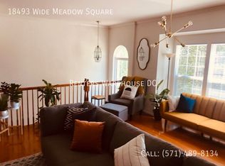 18493 Wide Meadow Sq, Leesburg, VA