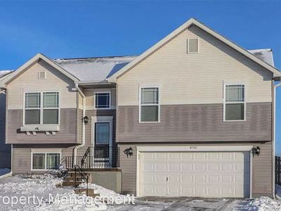 8750 Read St, Omaha, NE, 68122