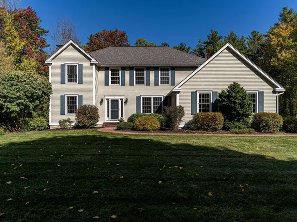 4 Morning Star Drive, Stratham, NH 03885