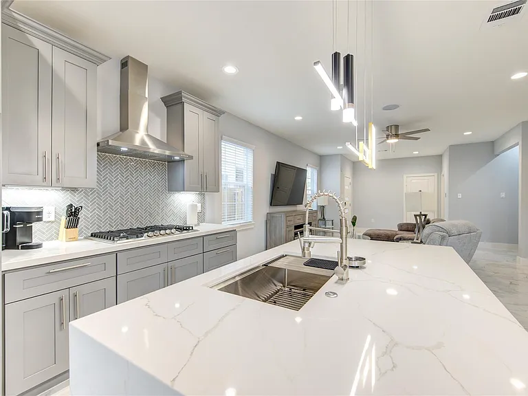 10021 Alfred Ln #B — Photo 7
