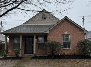 8284 Clubview Dr, Olive Branch, MS 38654