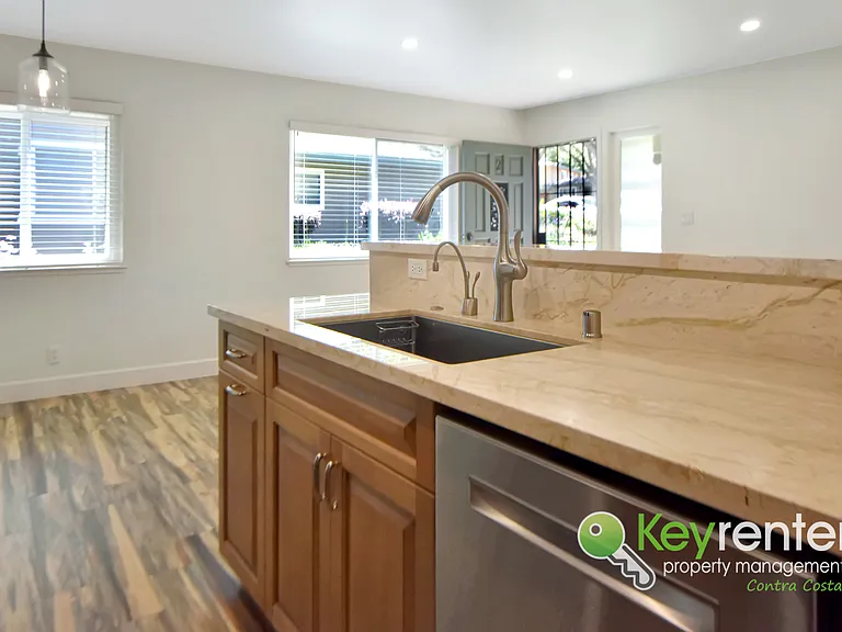 2255 Segundo Ct #2 — Photo 6
