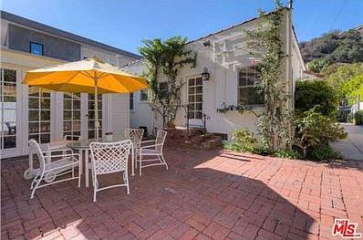 2nd image of 1424 N Beverly Dr