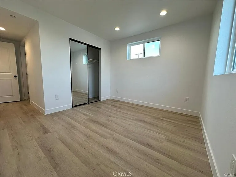 2823 Maple Ave — Photo 5