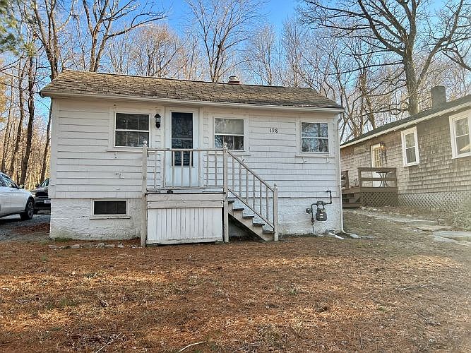 1st image of 498 Beechwood St