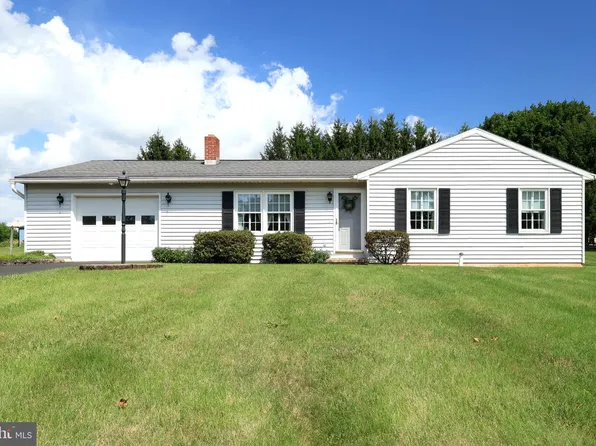 181 Grand Prix Rd, Bellefonte, PA 16823