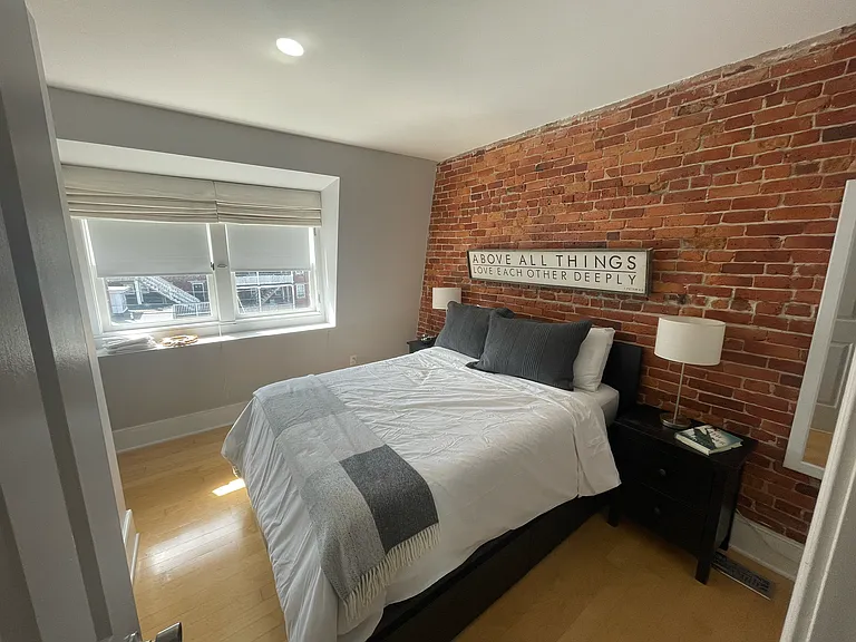 122 W Merrimack St #3 — Photo 4