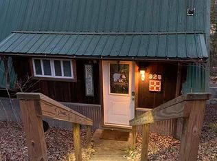 928 Oak Ridge Rd, Gatlinburg, TN 37738