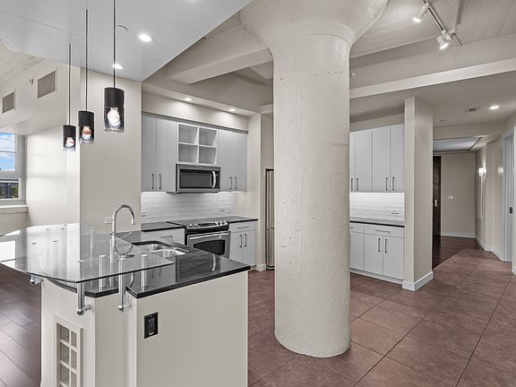 3rd image of 2600 W 7th St APT 1439