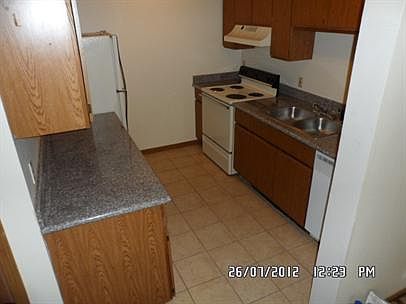 2nd image of 668 E Buchtel Ave