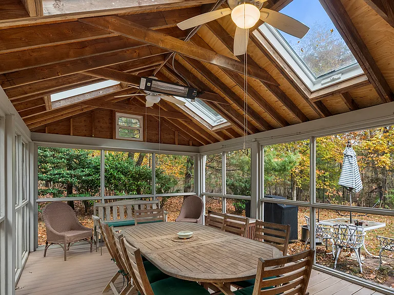 11 Chapel Ln — Photo 12