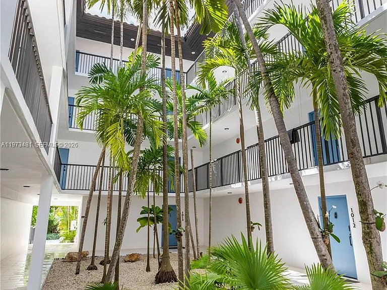 101 Ocean Lane Dr #1012 — Photo 5