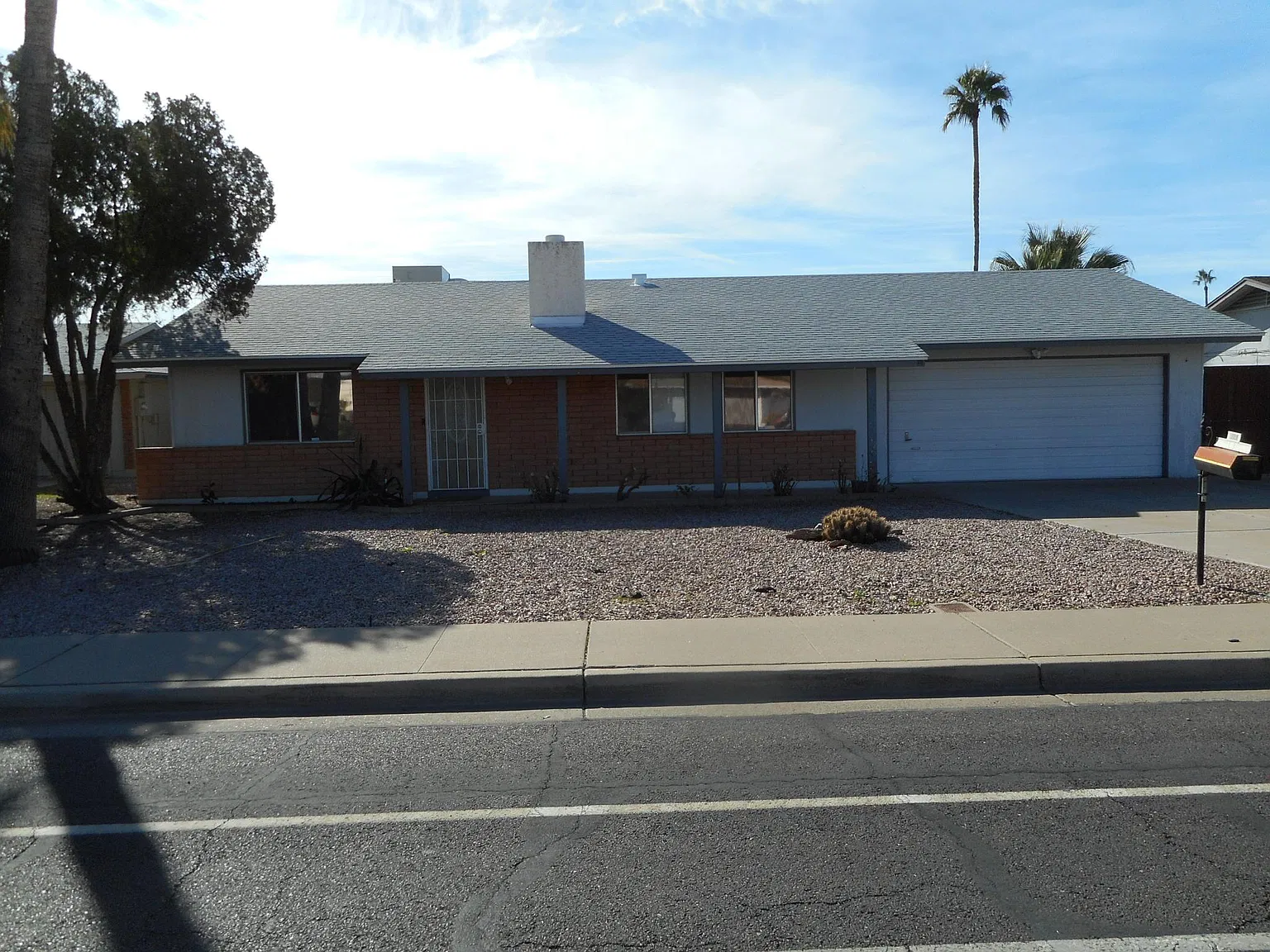 3 bed, 1458 sqft, $2,100 — Photo 1