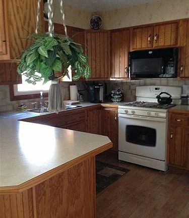 3rd image of 2379 Oak Trace Dr