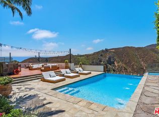 1535 Umeo Rd, Pacific Palisades, CA 90272