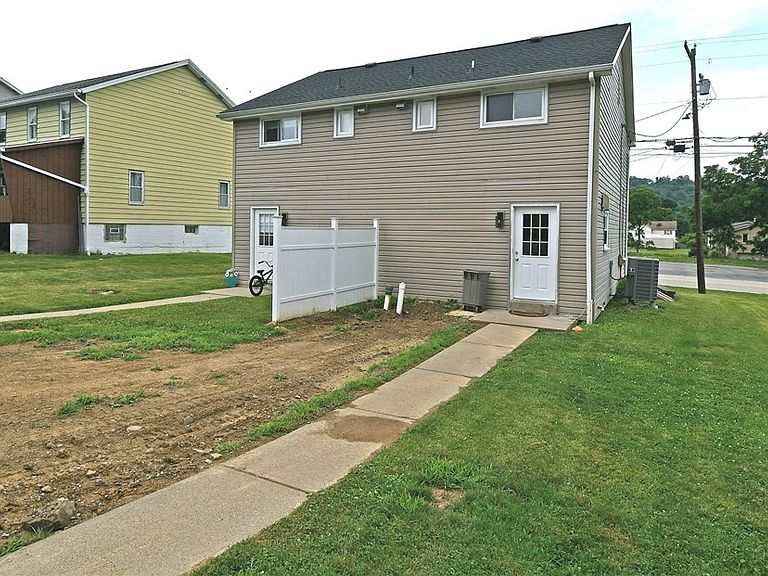 Listing photo 5