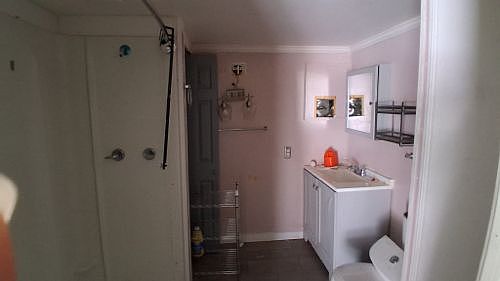 4th image of 164 Hillsborough Dr
