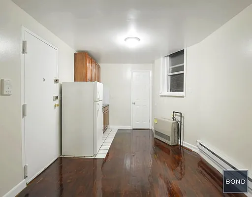 Rented by Bond New York | media 15