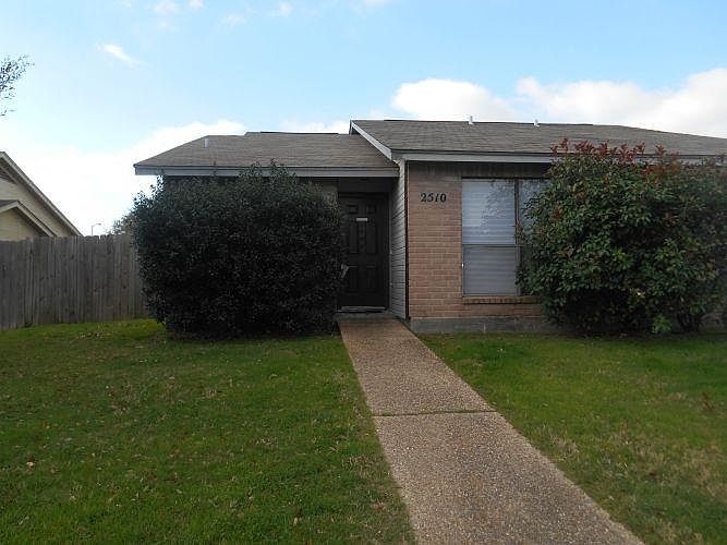 1st image of 2510 Cypress Dr
