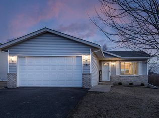 938 7th Ave NW, Hutchinson, MN 55350