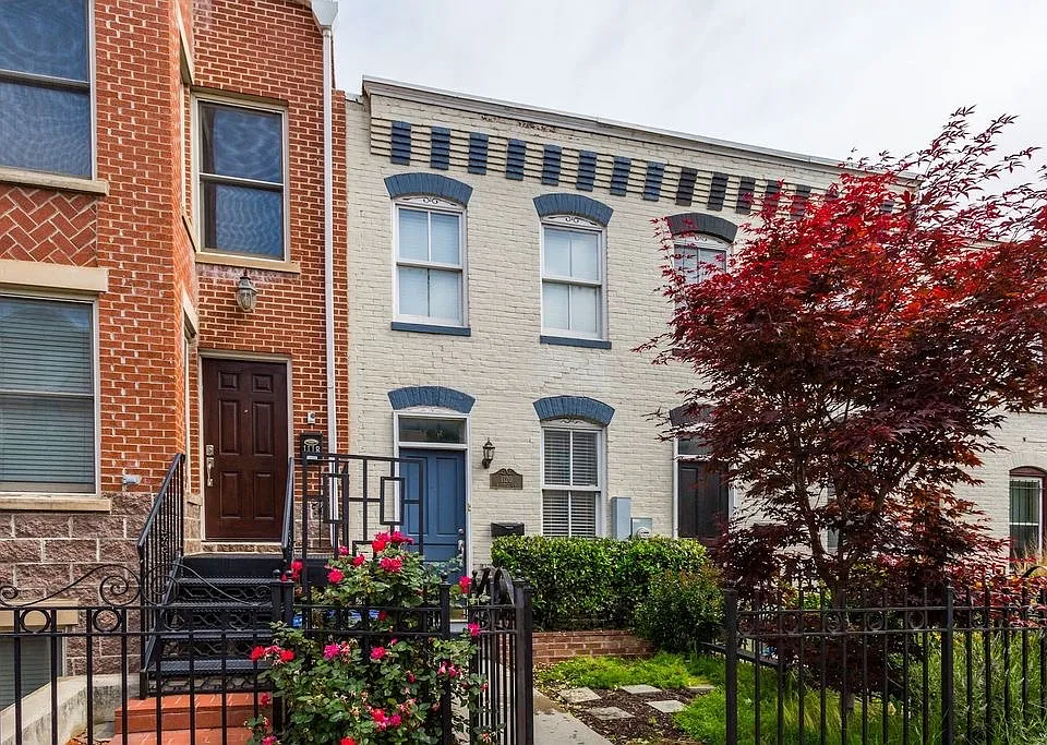 1120 K St SE