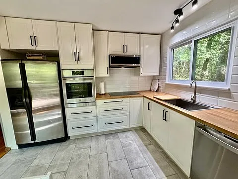15 Norfolk Ct — Photo 2