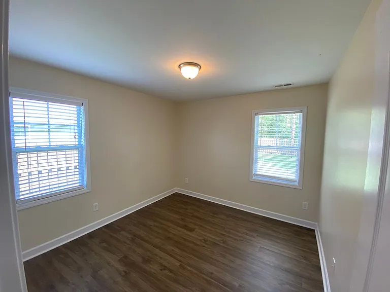 404 Ridgeway Dr — Photo 14