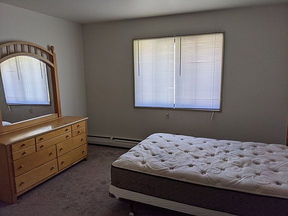 3rd image of 2714 Wayne Ave APT 12