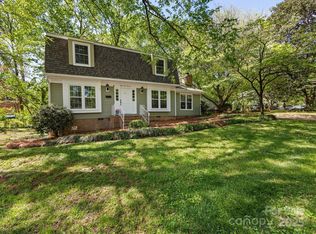 5114 Glenbrier Dr, Charlotte, NC 28212