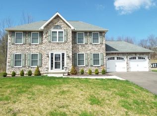 1341 Cameron Ln, Vestal, NY 13850