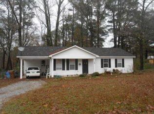 306 Hampton Rd NW, Hartselle, AL 35640