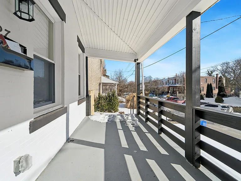 127 W Seymour St #1 — Photo 2