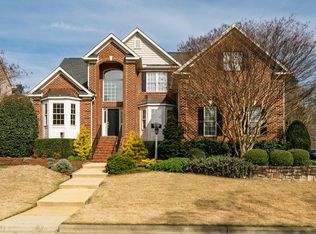 100 Harrison Ct, Chapel Hill, NC 27516