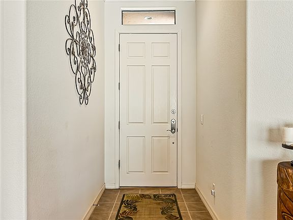 5th image of 910 Talon Pointe Drive